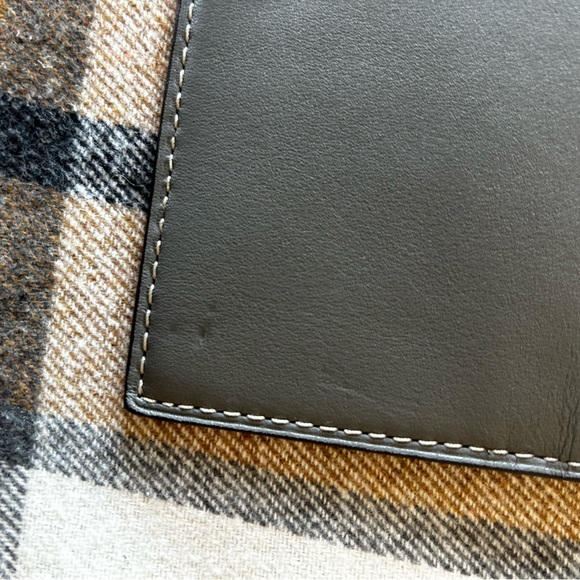 Coach Leather Wallet - Picture 8 of 9